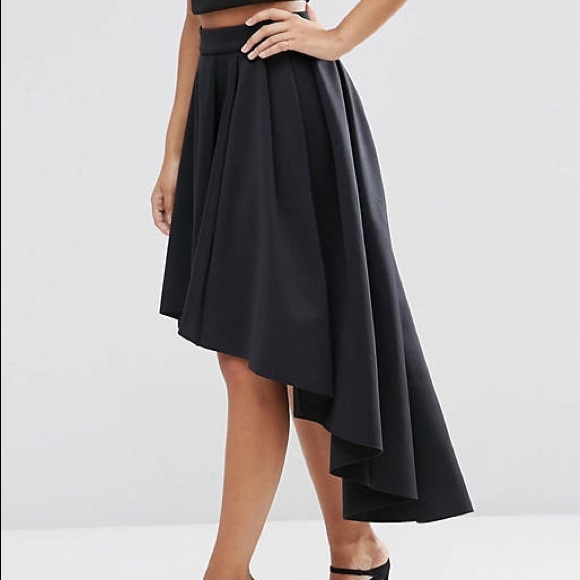AKIRA Dresses & Skirts - AKIRA chicago asymmetrical hemmed skirt Size M